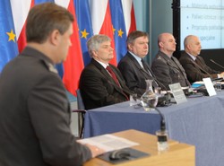 Włoskie media: Trzęsienie ziemi i szok w Polsce