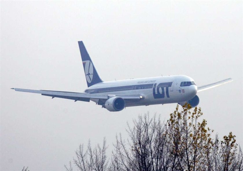 Komorowski leciał boeingiem, który awaryjnie lądował