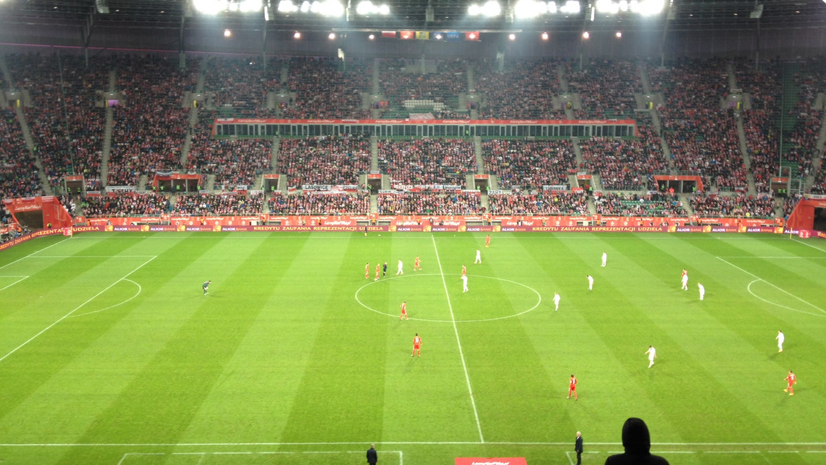 Już dziś w meczu towarzyskim na Stadionie Miejskim we Wrocławiu Polska zagra z Nigerią. Na piłkarską arenę najlepiej dojechać specjalną komunikacją miejską. Kibicom spoza Wrocławia podpowiadamy, gdzie można zostawić samochód w pobliżu stadionu. Początek spotkania o 20.45.