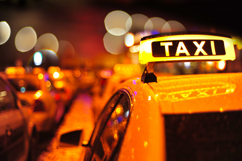62,4 tys. zarejestrowanych taksówkarzy jest w Polsce