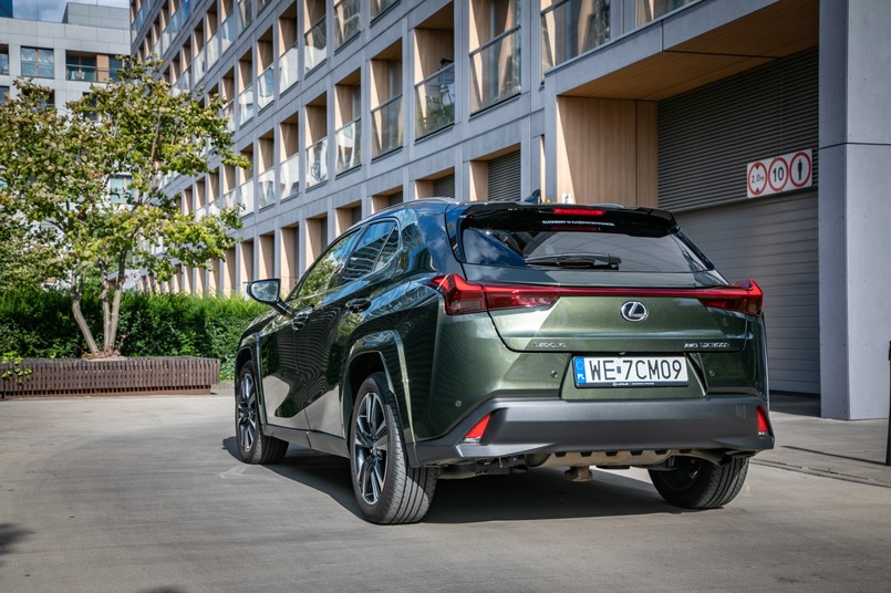 Lexus UX 300h