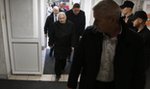 "Tam jest koniec". Kaczyński dostał w kolejce bolesną lekcję pokory. Film niesie się po sieci