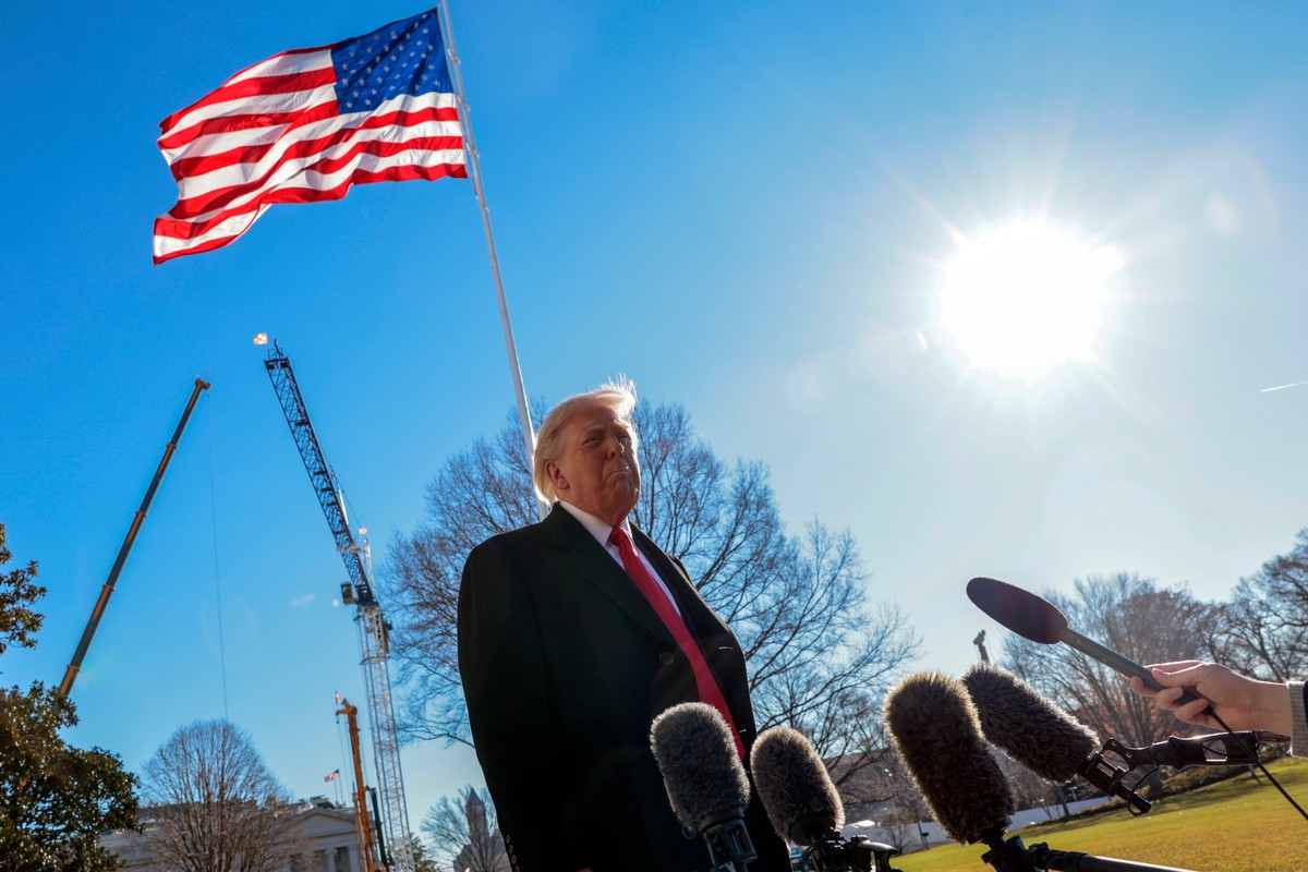 Donald Trump grozi nowymi cłami. Chiny ostrzegają przed eskalacją