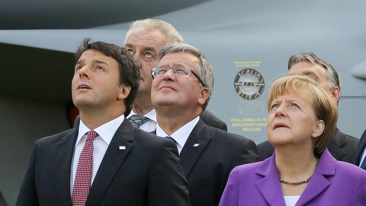 Komorowski, Merkel, NATO