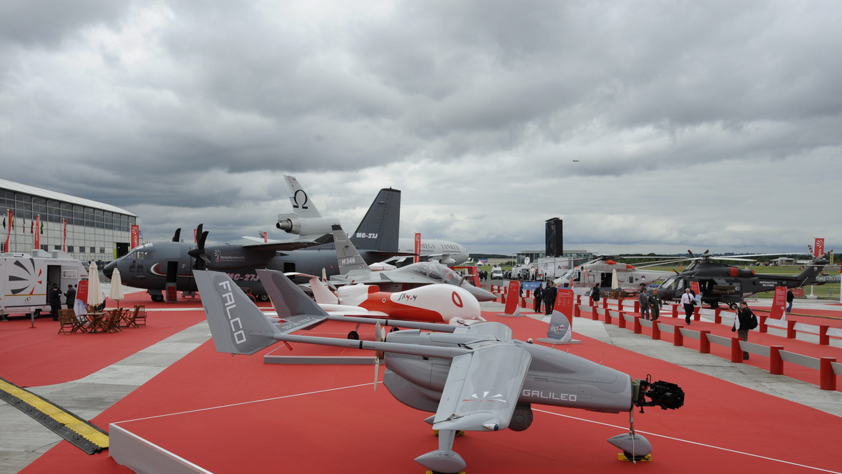 Pokazy lotnicze Farnborough International Airshow 2012