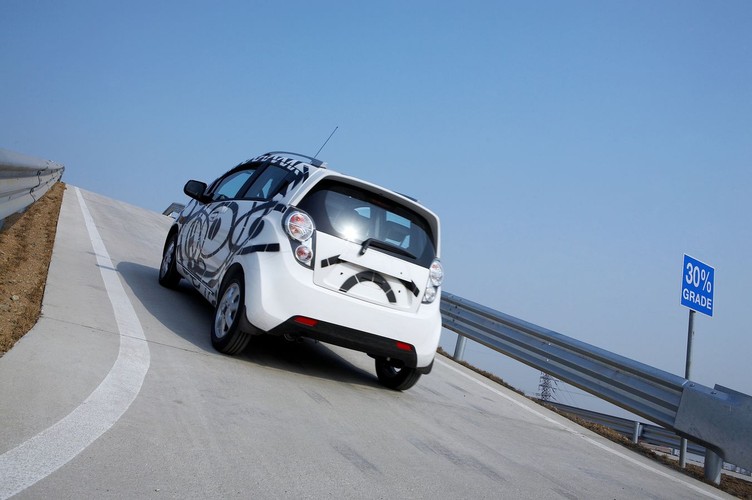 Patrząc na wymiary - 3,64 m długości i 1,60 m szerokości - spokojnie można powiedzieć, że będzie to wszędobylski typ, który wciśnie się nawet w ucho igły