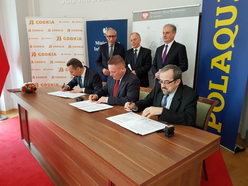 Podpisanie umowy na budowę odcinka trasy S6 z Gdyni do Szemudu