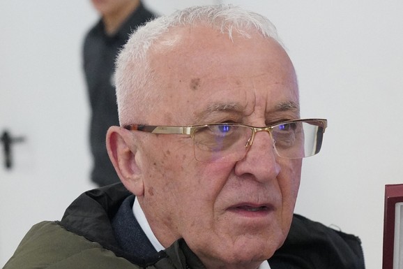 ERA OJDANIĆ U VEZI SA 43 GODINE MLAĐOM Milica Dabović ga šokirala pitanjem o devojci: "Ja sam rođen da biram"