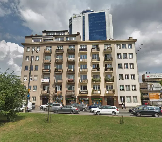 Serialowe mieszkanie Eleonory Gabriel mieściło się przy ul. Raszyńskiego 3 w Warszawie