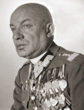 Karol Świerczewski w 1946 r., domena publiczna