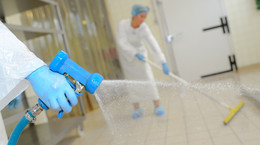 Jak osoby sprzątające w placówkach medycznych powinny chronić się przed koronawirusem?
