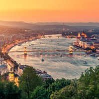 Koronavírus: ekkorra várják a tetőzést a szakértők