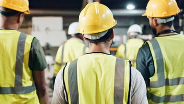 Imigranci zarabiają mniej. Problem tkwi w segregacji zawodowej