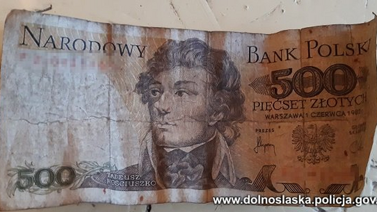 Próbował zapłacić banknotem wycofanym z obiegu 25 lat temu