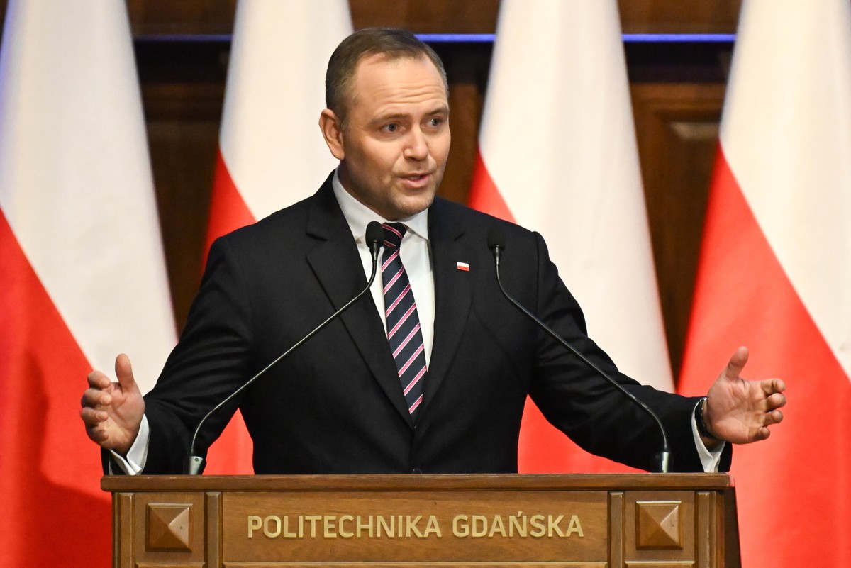 Gdańsk, 01.10.2025. Prezydent Rzeczypospolitej Polskiej Karol Nawrocki przemawia podczas inauguracji roku akademickiego 2025/2026 Politechniki Gdańskiej, 1 bm. (amb) PAP/Adam Warżawa