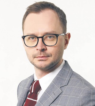 dr hab. Adam Czerniak, prof. Szkoły Głównej Handlowej, ekonomista, kierownik Zakładu Ekonomii Instytucjonalnej i Politycznej w SGH