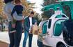 Autonomiczny pojazd Nuro dostarcza jedzenie w sieci Uber