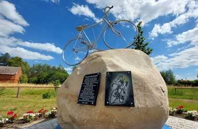 Gmina Zawonia na szlaku rowerowym Ryszarda Szurkowskiego