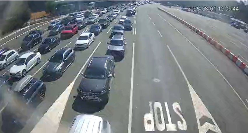 Batrovci, izlaz iz Srbije