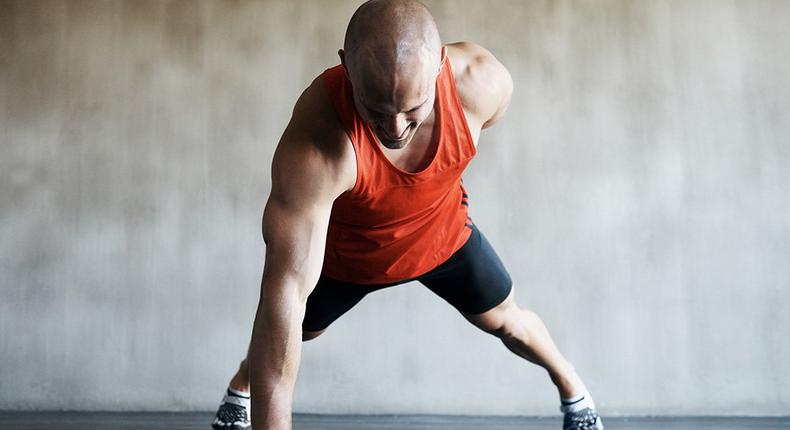 one arm pushup