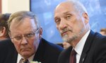 Macierewicz płaci im miliony złotych za gadanie?!