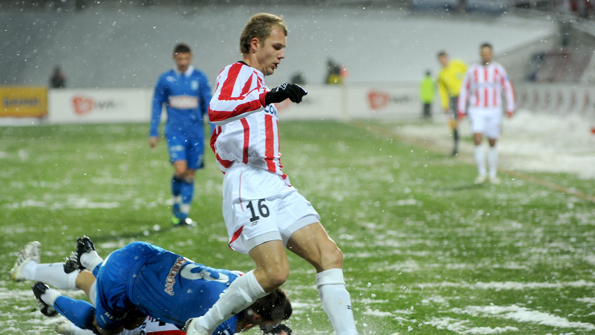 Cracovia Kraków pokonała na własnym boisku GKS Bełchatów 1:0 (1:0). Gola na wagę zwycięstwa i przybliżenia drużyny do utrzymania zdobył Piotr Polczak.