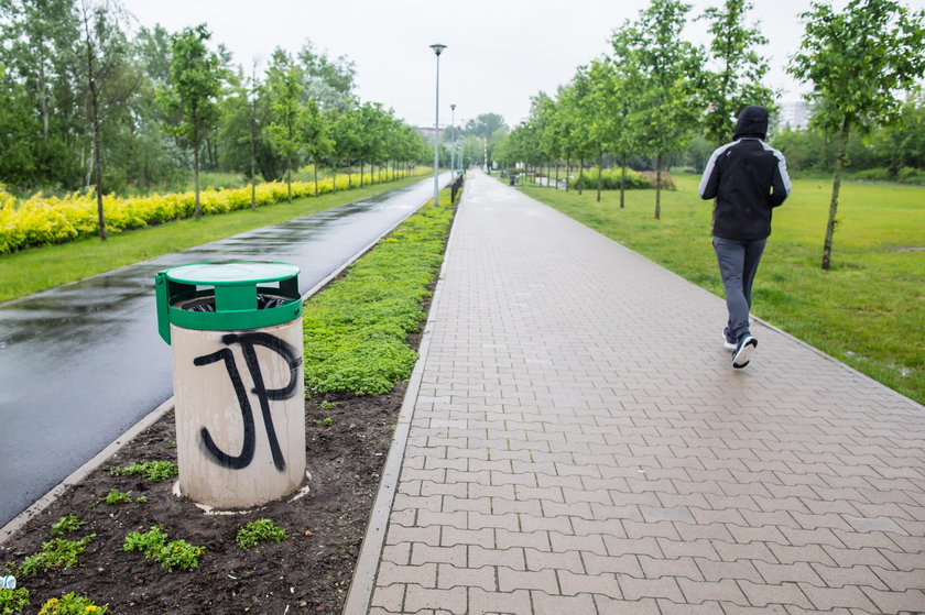 Dewastują park Rataje