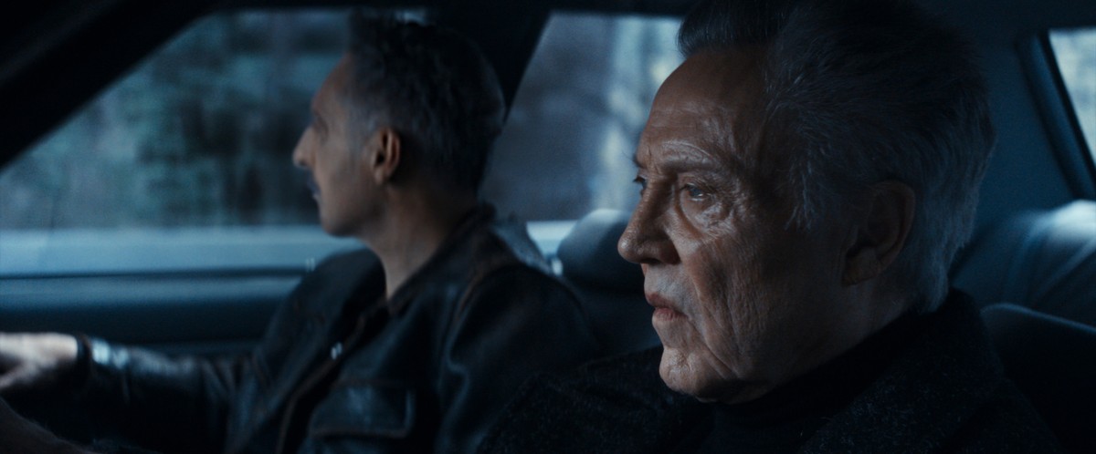 John Turturro i Christopher Walken w dziewiątym odcinku drugiego sezonu serialu "Rozdzielenie"