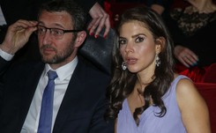 Paparazzi przyłapali Śmigielskiego pod domem Rosati. Jak się tłumaczy?