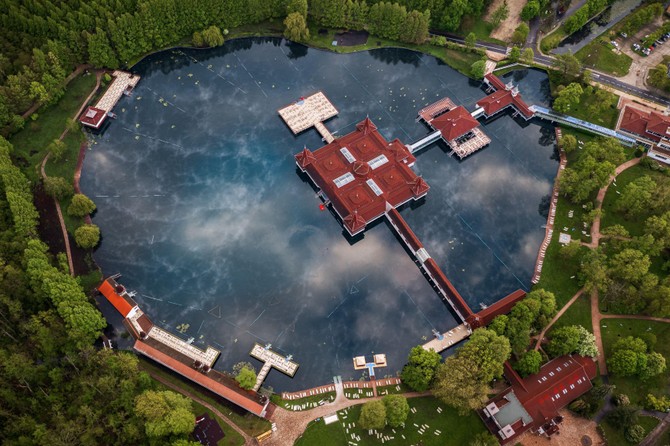 Termalno jezero Heviz