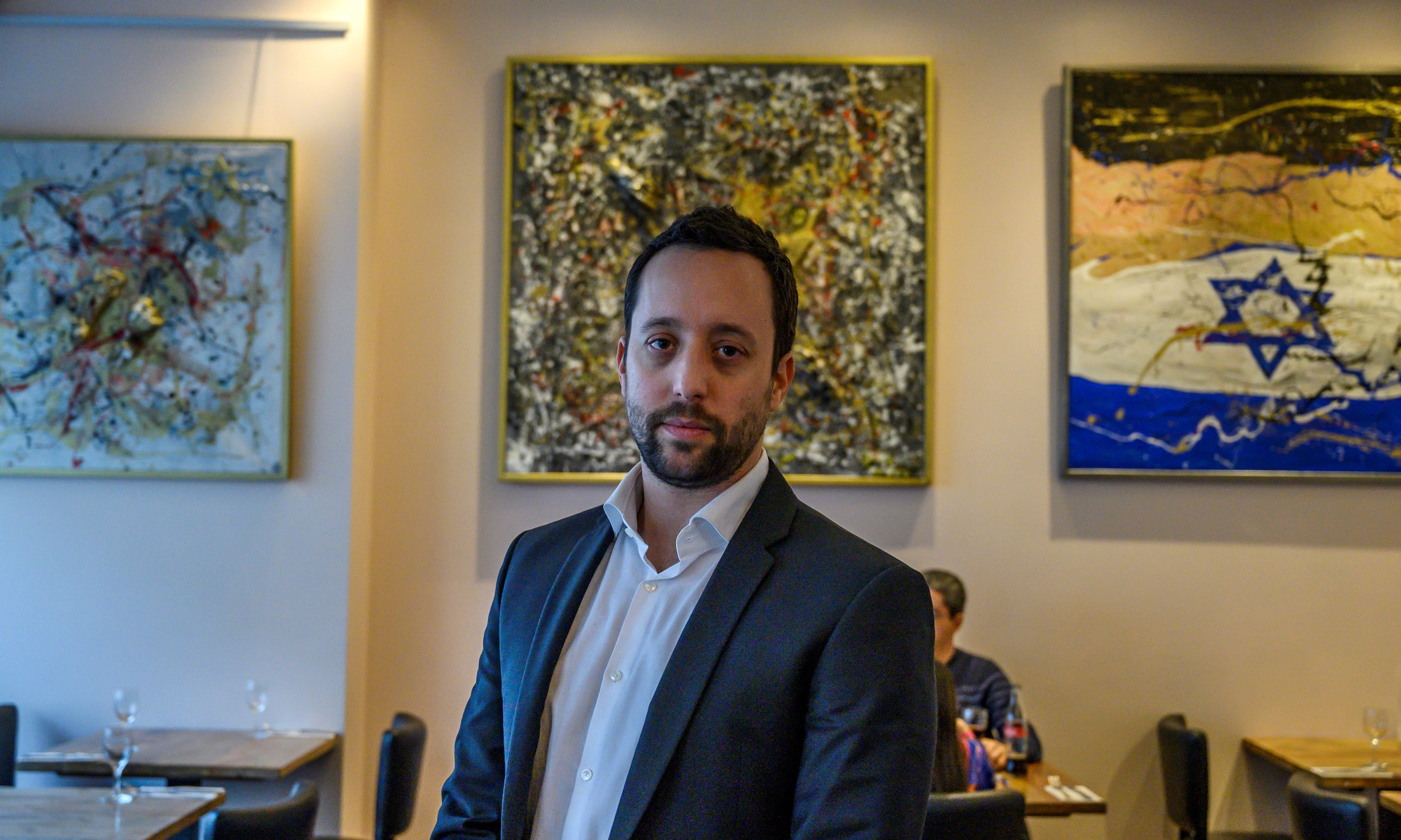 Vienna: violoncellista israeliano cacciato da ristorante