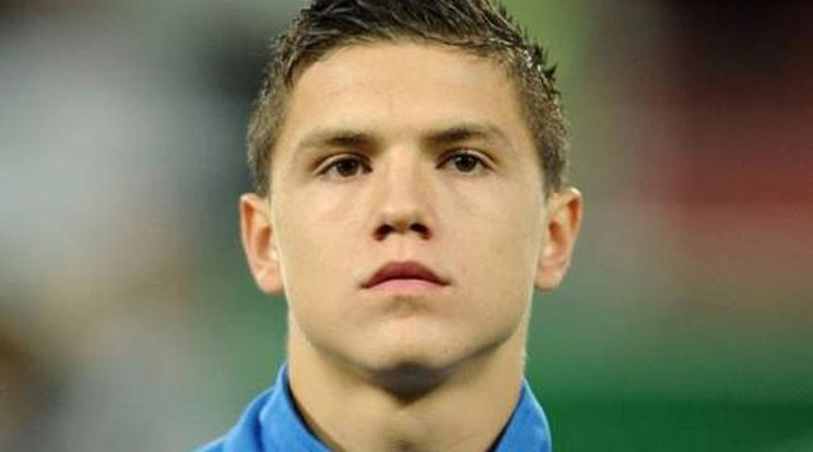 Hivatalos! Besic az Evertonban folytatja