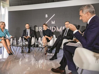 Od lewej: Business partner BPS, RASP Beata Mońka, prezes GPW Marek Dietl, wicepremier Jadwiga Emilewicz, prezes PFR Paweł Borys i prezes PKO BP Zbigniew Jagiełło spotkali się w panelu prowadzonym przez redaktora naczelnego „Forbesa” Pawła Zielewskiego, a dotyczącym odpowiedzialności liderów za biznes i całą gospodarkę