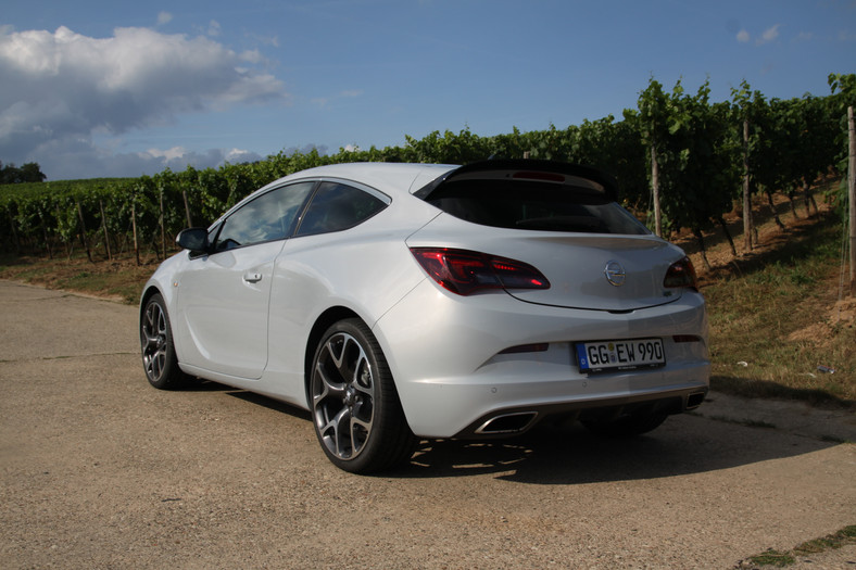 Opel Astra OPC (pierwsza jazda)