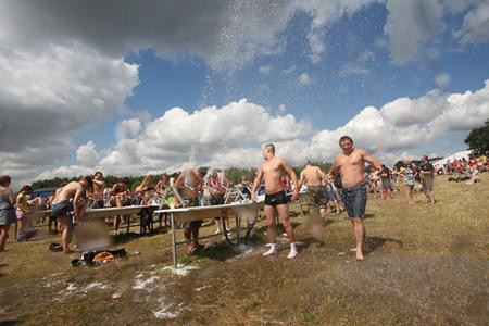 Poranna toaleta na Przystanku Woodstock nikomu niestraszna