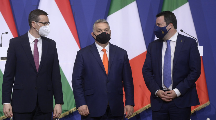 Orbán Viktor miniszterelnök, Matteo Salvini, az olasz jobboldali kormánypárt, a Liga vezetője és Mateusz Morawiecki lengyel miniszterelnök /MTI/Koszticsák Szilárd