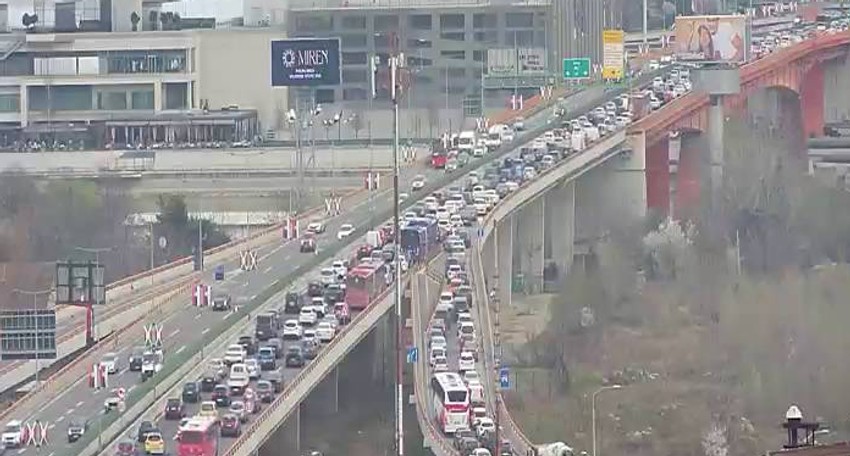 Kolaps na mostu Gazela u smeru ka gradu