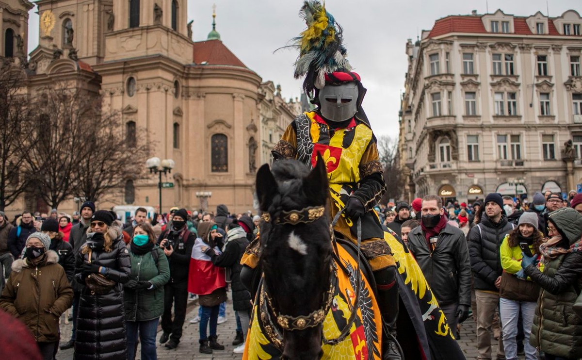 Protest w Czechach EPA/MARTIN DIVISEK Dostawca: PAP/EPA.