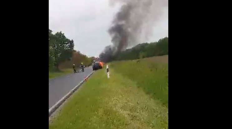 A tűzoltóknak sikerült eloltani a lángokat