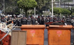 Starcia demonstrantów z policją w Birmie. Zginęła kobieta