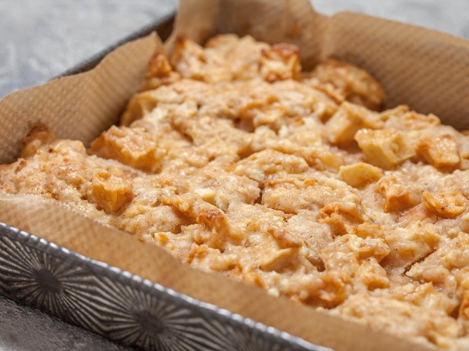 Recept za brzu i laku sipanu pitu od jabuka 