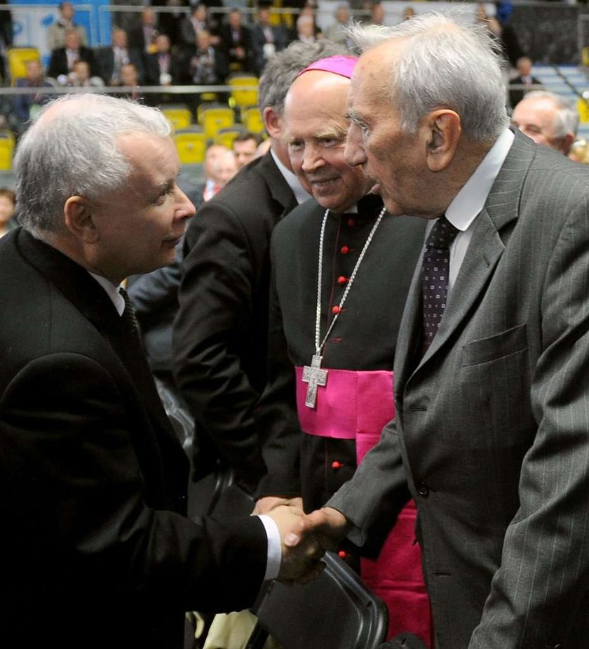 Kaczyński oczernił Geremka po śmierci? Mazowiecki w szoku!