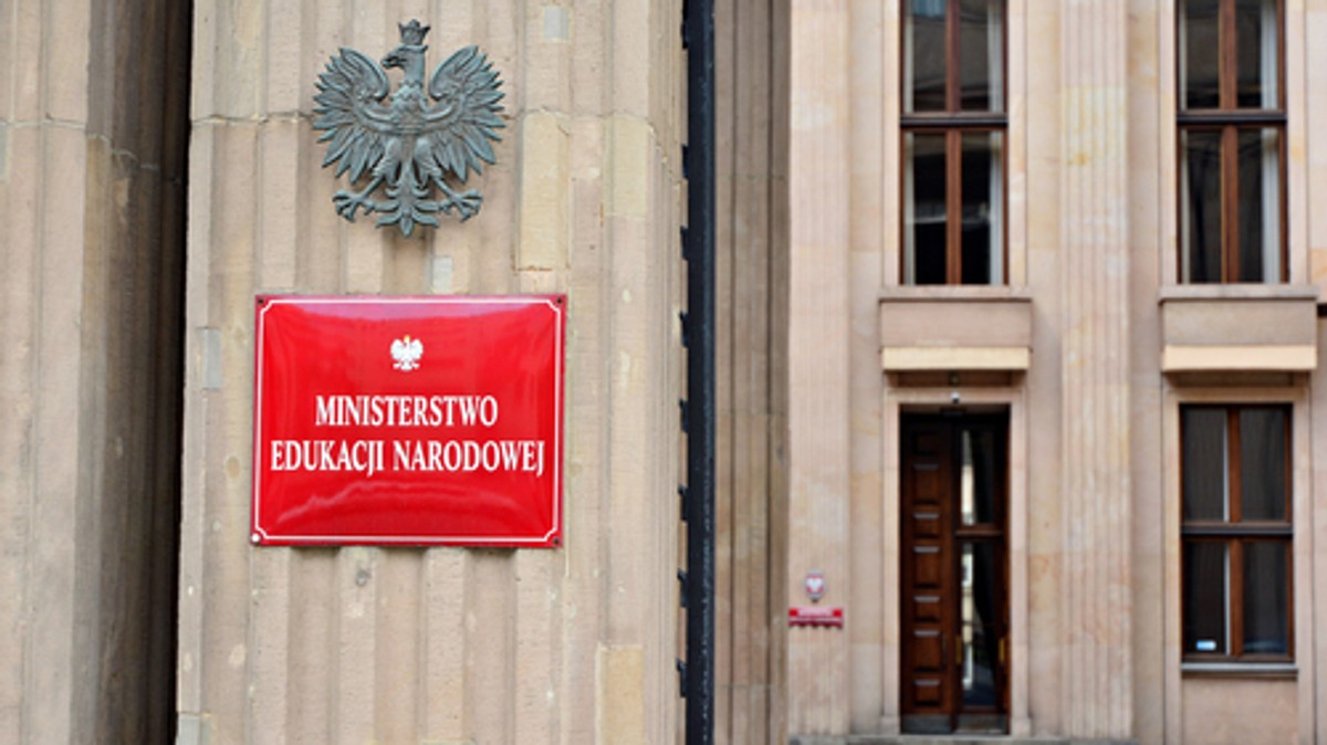 "To nieprawdziwa informacja". Związkowcy piszą sprostowanie do komunikatu MEN