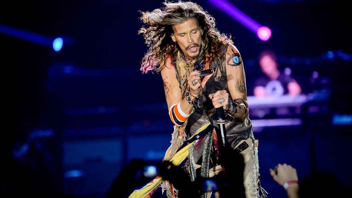 Steven Tyler był ostatnio gościem Howarda Sterna w radiu SiriusXM. W rozmowie przyznał, że Aerosmith wyruszą w trasę w 2017 roku. Dodał, że najprawdopodobniej będzie to pożegnalne tournee.