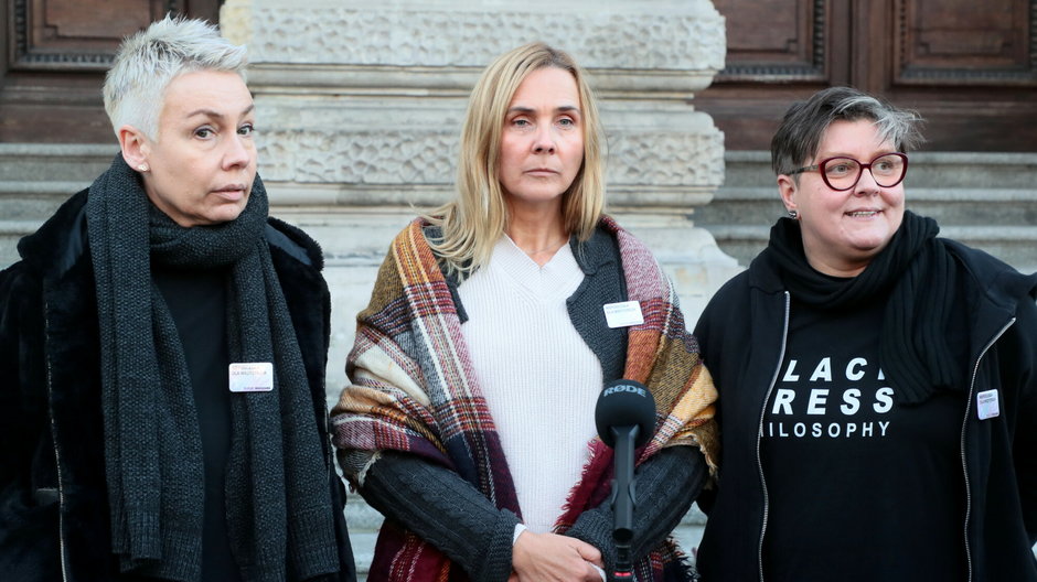 Konferencja prasowa aktywistek z grupy "14 kobiet z mostu" nt. demonstracji "Niepodległa Dla Wszystkich: 11 Listopada Bez Zadymy"