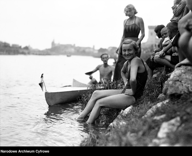 Plaża Towarzystwa Uniwersytetu Robotniczego w Krakowie w 1933 r.