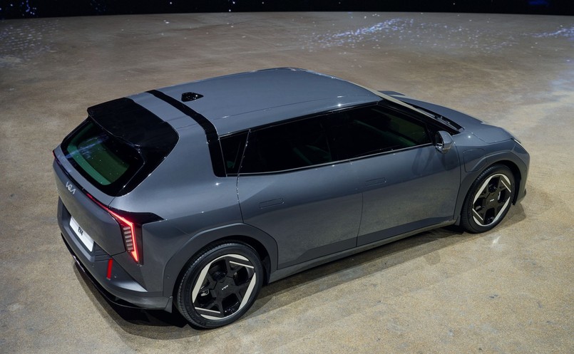 Nowa Kia EV4