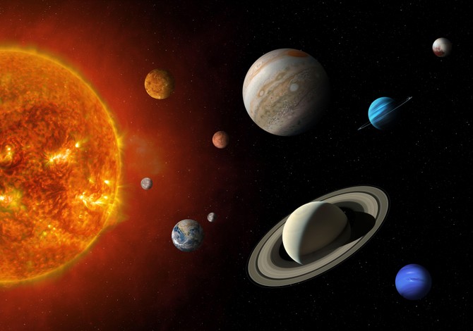 Pomračenje Meseca, retrogradni Merkur, Mars u Ovnu, napeti aspekti Sunca i Saturna - sledi najturbulentnije razdoblje za sve horoskopske znakove