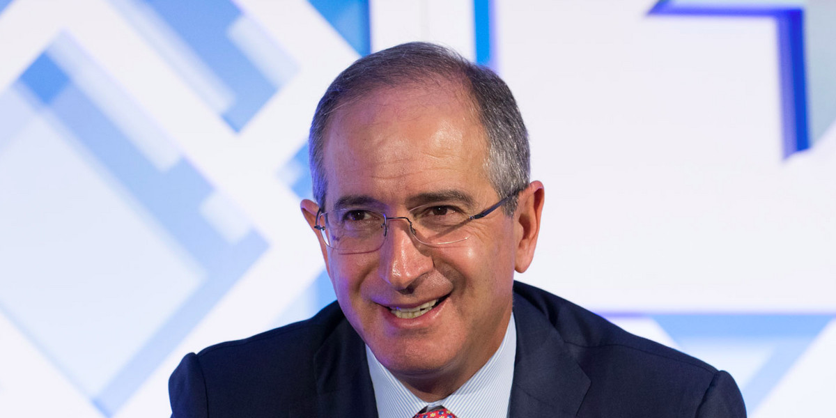 Comcast is going to launch a wireless service next year