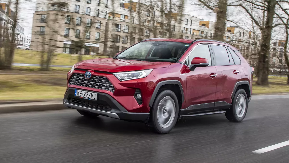 Toyota RAV4 – można liczyć na oszczędność - TEST